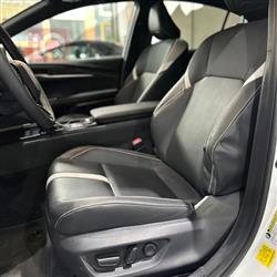 تۆیۆتا کامری